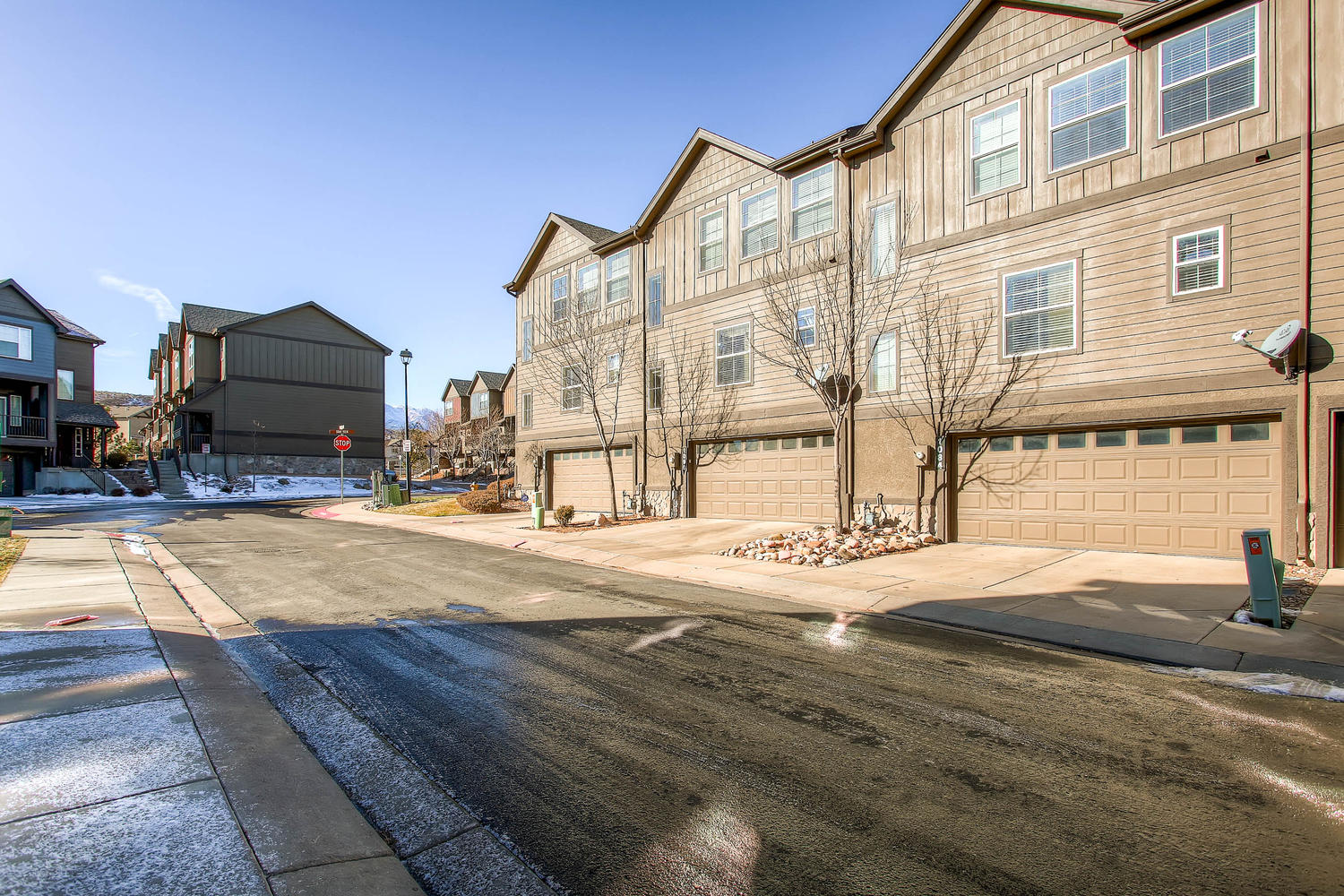 Kara Ridge Townhouse - Colorado Springs - Premier Furnished Housing